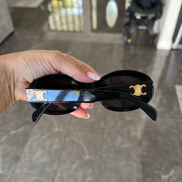 Authentic CELINE SUNGLASSES - Picture 3 of 8